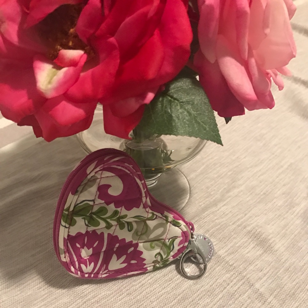 NWOT Vera Bradley heart coin case - Picture 2 of 7